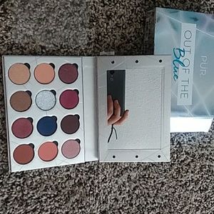 Pur out of the blue pallet